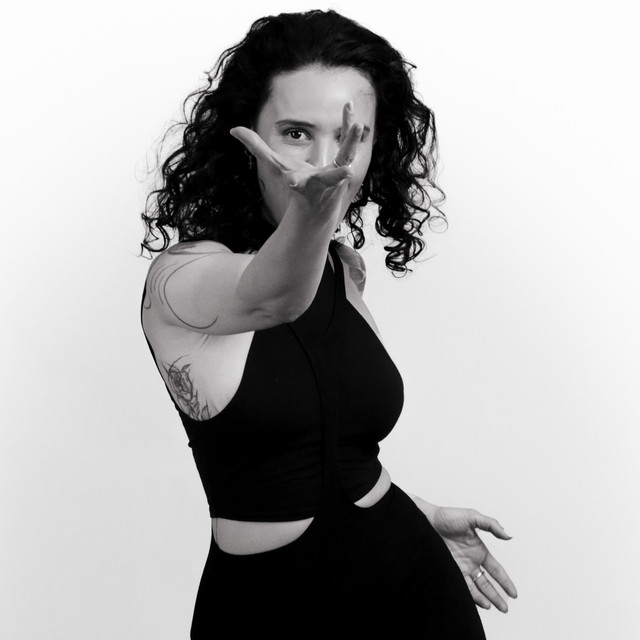 Joyce Muniz